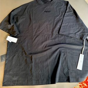 Large black essentials t-shirt